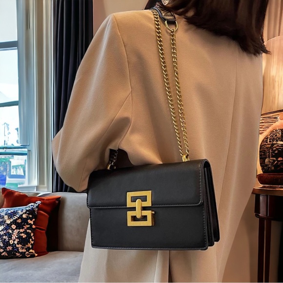 Eclipse (Black) Luxe Handbag with Gold Hardware NWT - Picture 3 of 6